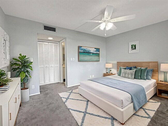 Photo - 535 Oaks Dr Unidad 504