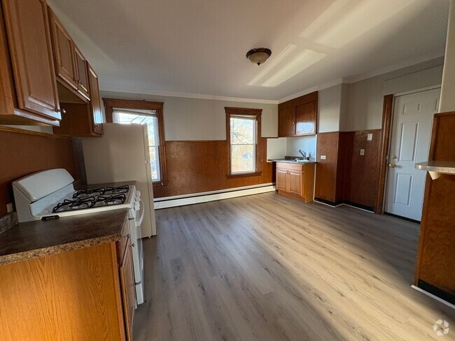 Building Photo - 1425 Main St Unit 1 Rental