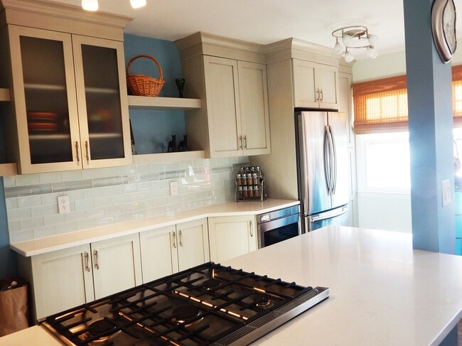 240 S Broadway Unit Continental Manor #2D