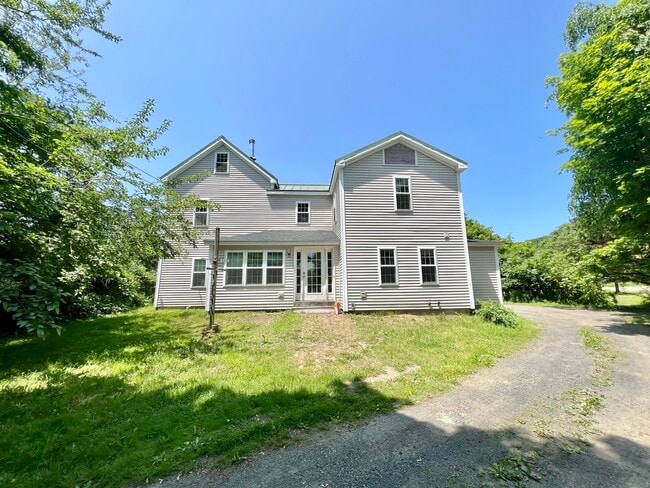 Building Photo - 122 Old Amherst Rd Rental