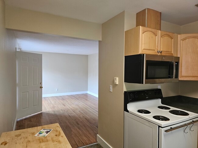 Photo - 4435 SE 57th Ave