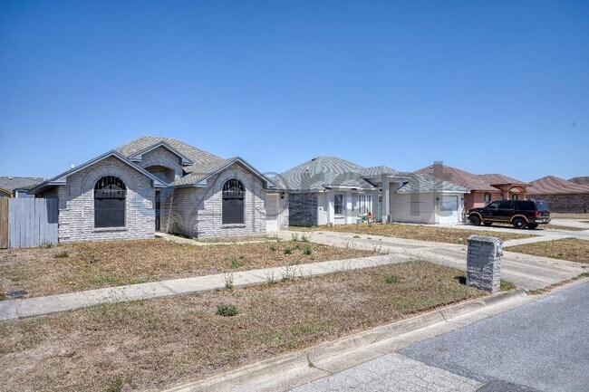 Photo - 6053 Blanco River St