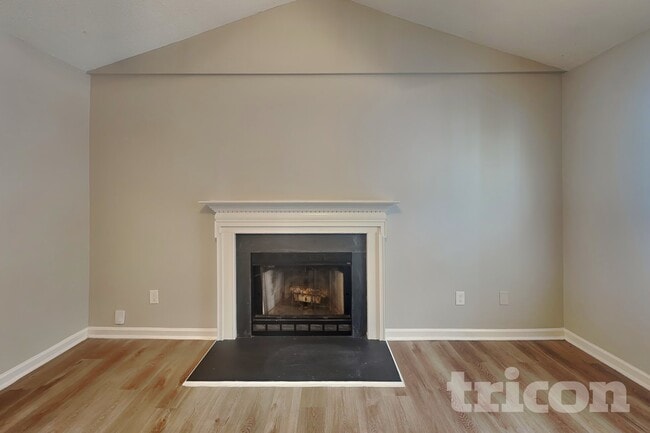 Photo - 1322 Sasswood Ln