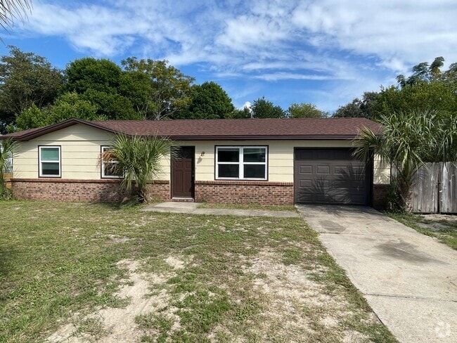 Building Photo - 221 Santo Tomas St Rental