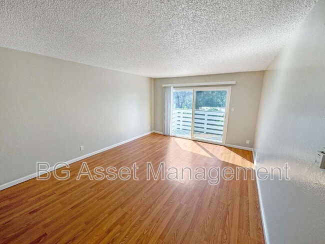 Photo - 106 Avian Dr