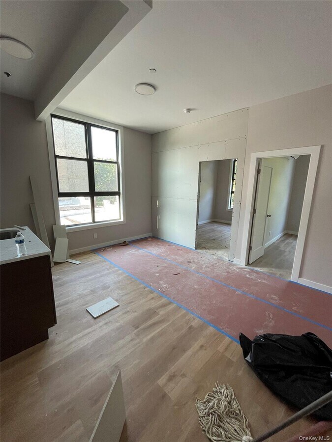 Photo - 3612 Bronx Blvd
