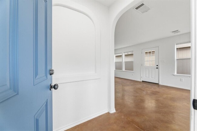 Photo - 4516 Felicity Ln