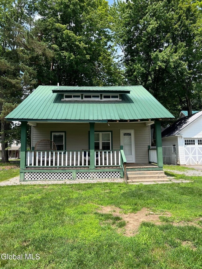 Building Photo - 165 Lake Ave