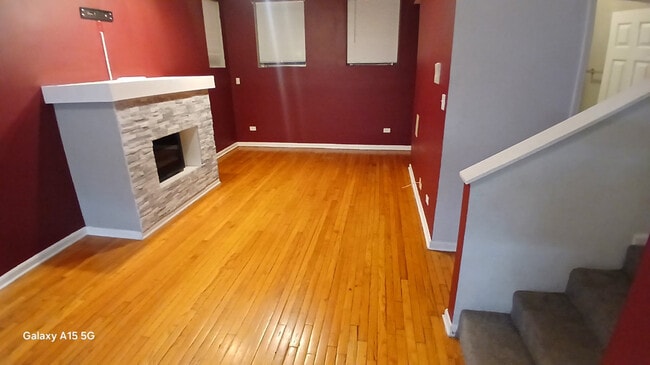 Photo - 1430 E 69th St