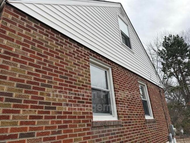 Photo - 8664 Belhaven Dr