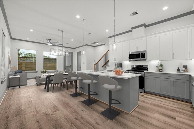 Photo - 4019 Stassen St