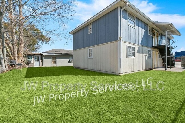 Photo - 204 Wilker Neal Ave