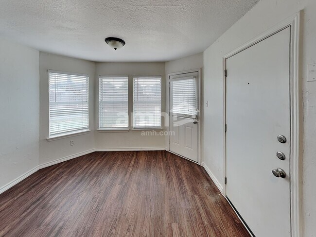 Photo - 1704 Gnu Gap