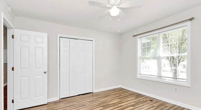 Photo - 5114 Daffodil Ln