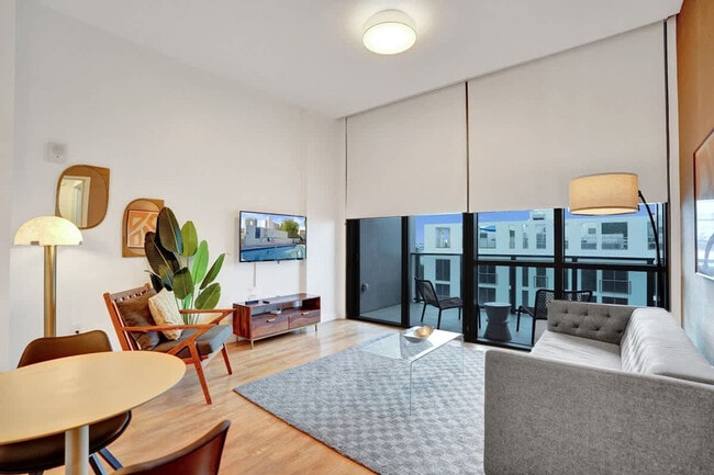 Photo - 1220 17th St Unidad SI ID1503927P