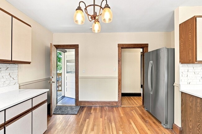 23-25 Suncrest Rd Unit 2