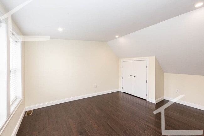 Photo - Charming 4 Bedroom