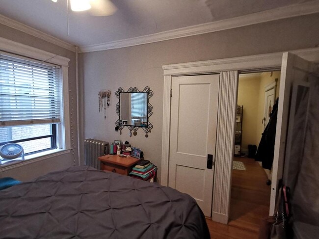 Building Photo - 31 Queensberry St Unit 16 Rental