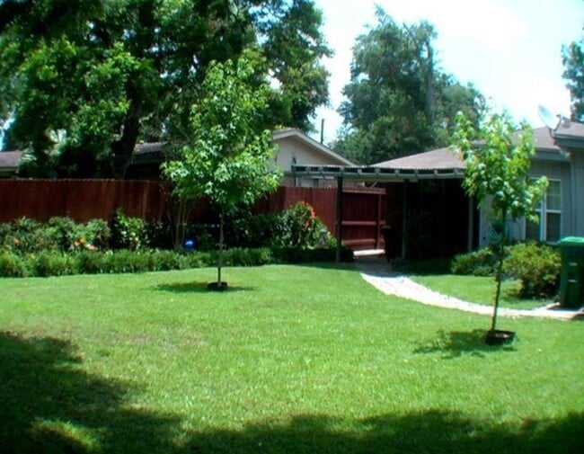 Photo - 5903 Nancy Ann St