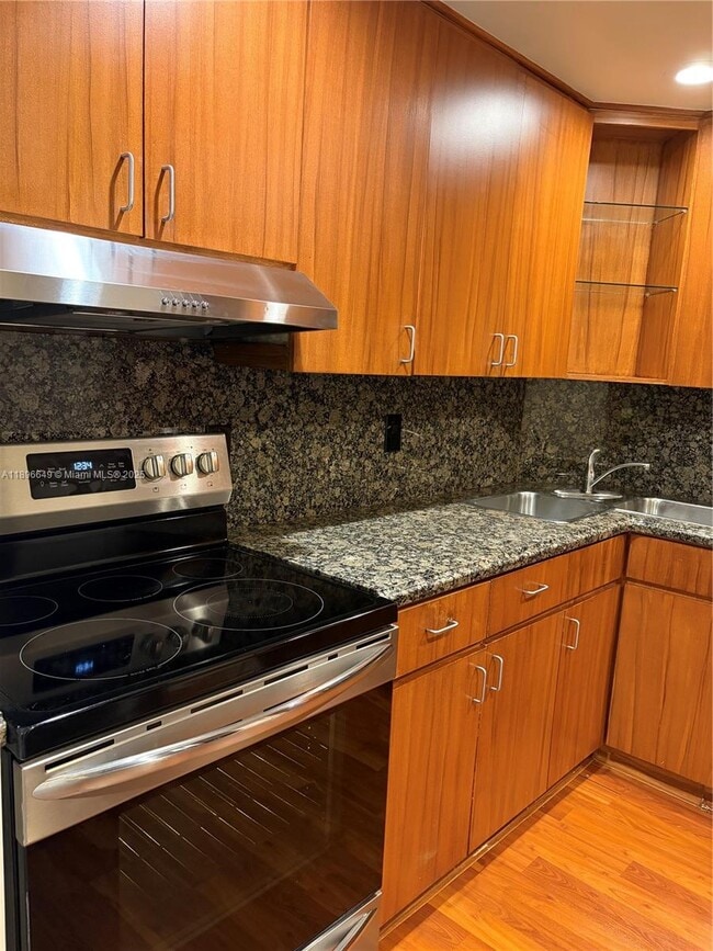 Photo - 1881 Middle River Dr Unit 303