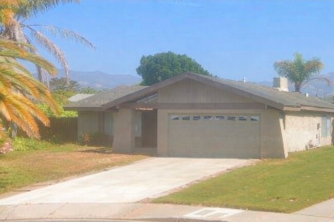 Building Photo - 352 Hillsboro Way