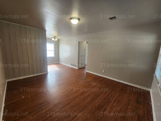 Photo - 1348 N Crestway Ave