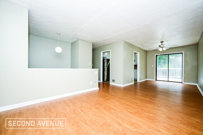 Photo - 2237 Rocklane Dr