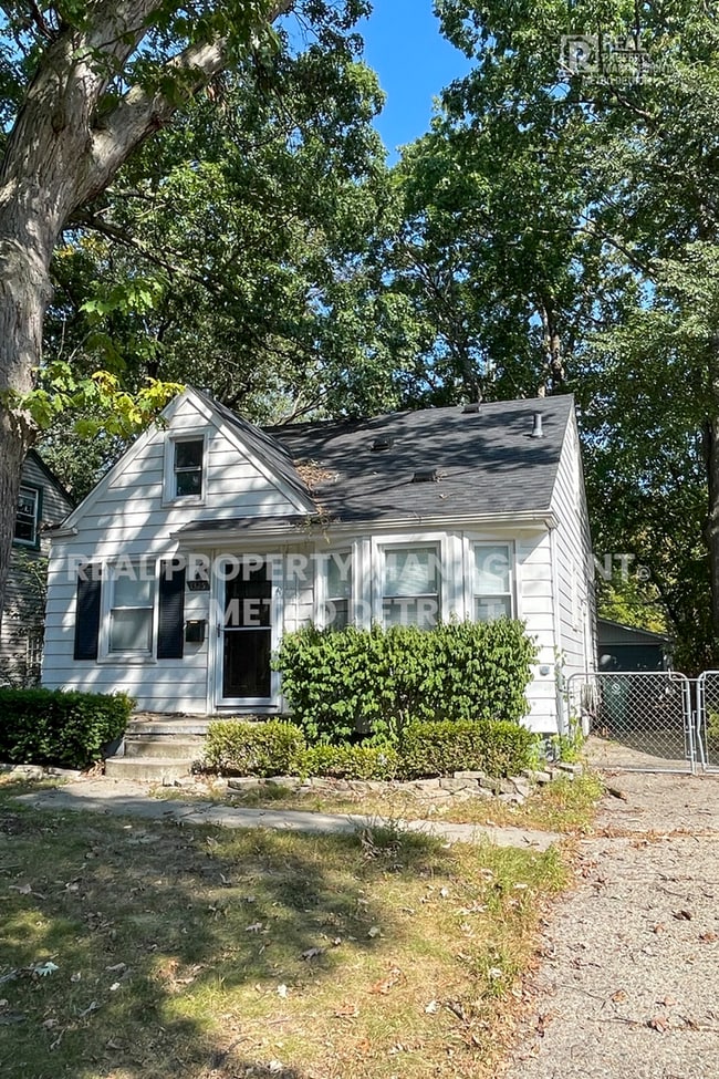 Photo - 1325 Cherokee Ave