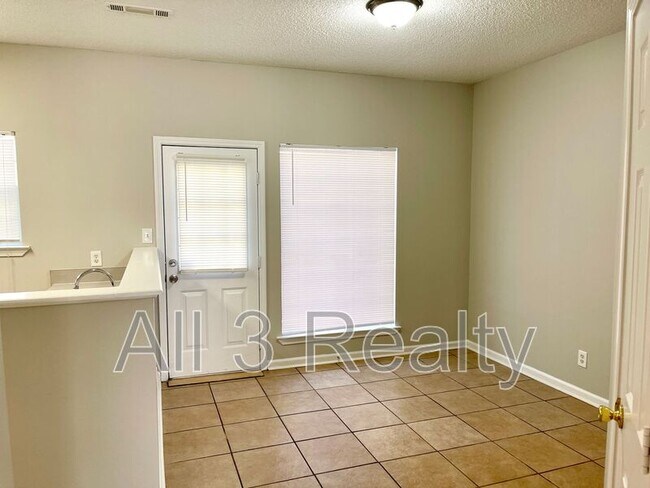 Photo - 6688 Sunset Hills Blvd