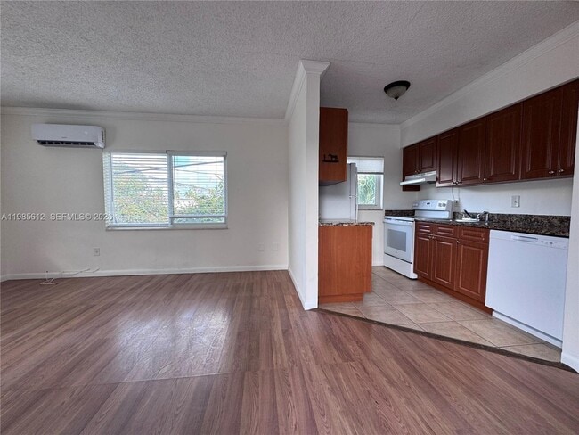 Photo - 520 NE 82nd Terrace Unit 10