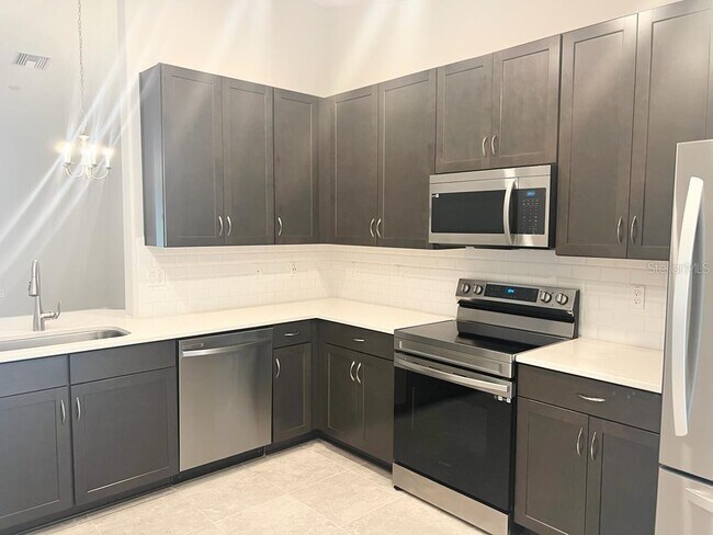 Photo - 36 Ryapple Ln