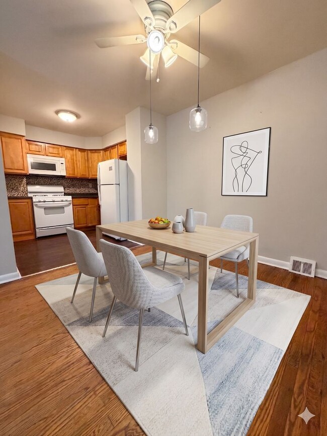 Photo - 2726 Cranston Rd Unidad 1F