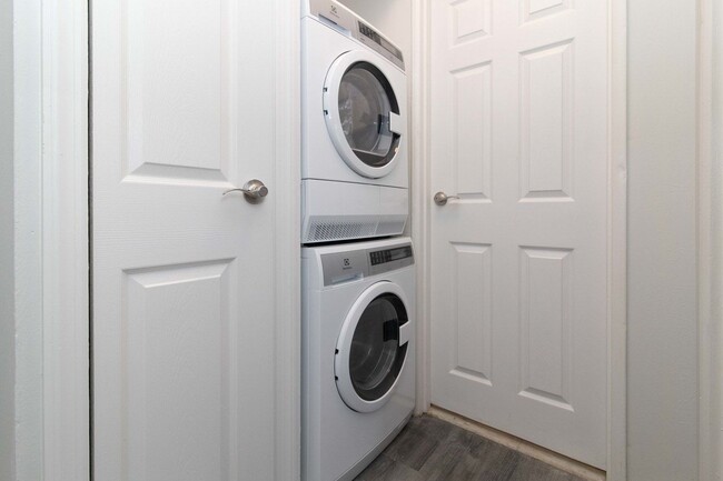 Washer/Dryer in-unit*