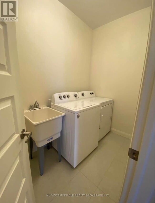 Photo - 3058 Springmeadow Road