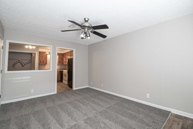 Photo - 3055 Woody Ln