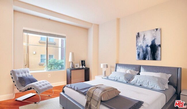 Photo - 340 Hauser Blvd Unit 4-338