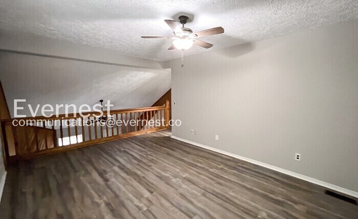 3380 Shadowlawn Dr