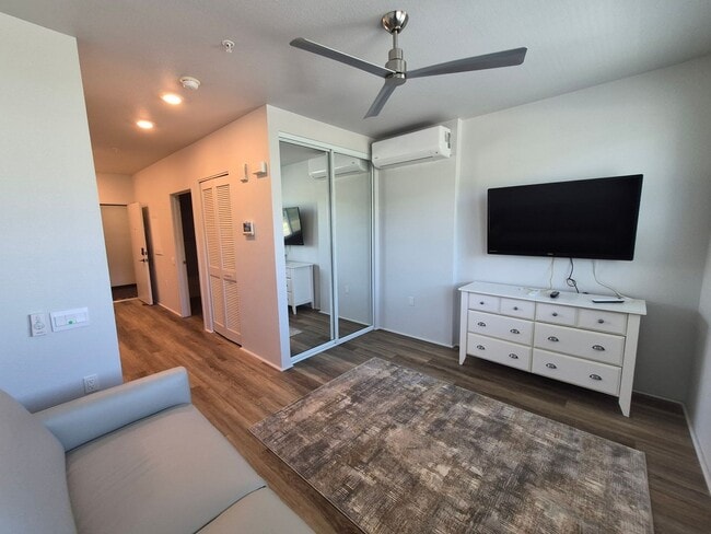 Building Photo - Newly Built Condo Studio, 1ba, 1pkg 354sqft. for $2300 Unit 9102