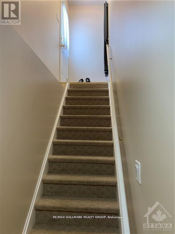 Photo - 1721 Queensdale Ave