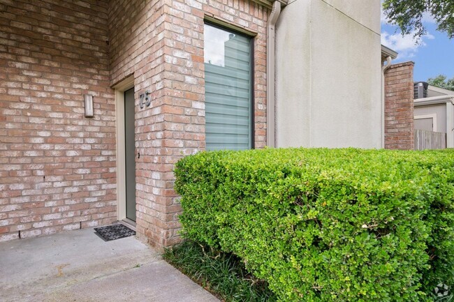 Building Photo - 8100 Cambridge St Rental