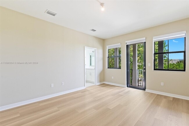 Photo - 10429 NW 61 Ln.