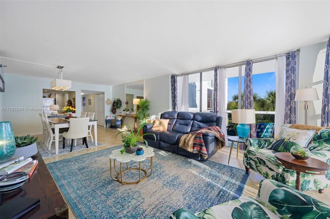 Building Photo - 20515 E Country Club Dr Unit 348 Rental