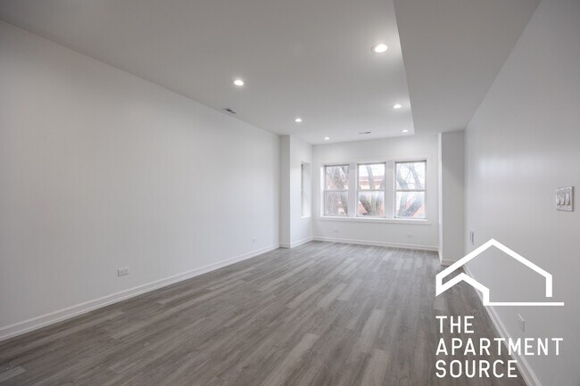 Photo - 1014 N Hamlin Ave Unidad 2