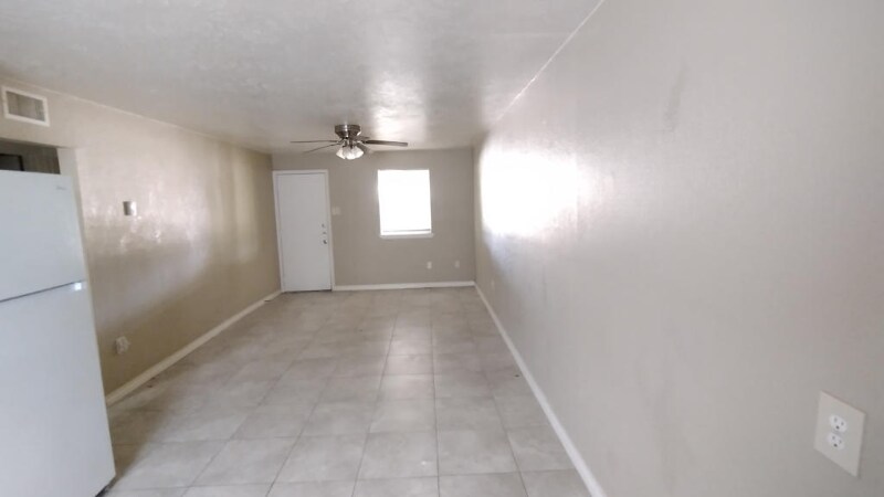 Photo - 905 N Main St Unit 3