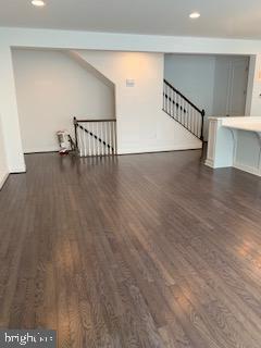 Photo - 404 Mayer Pl