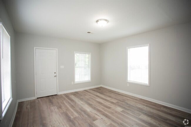 Building Photo - 1613 Johnson St Rental