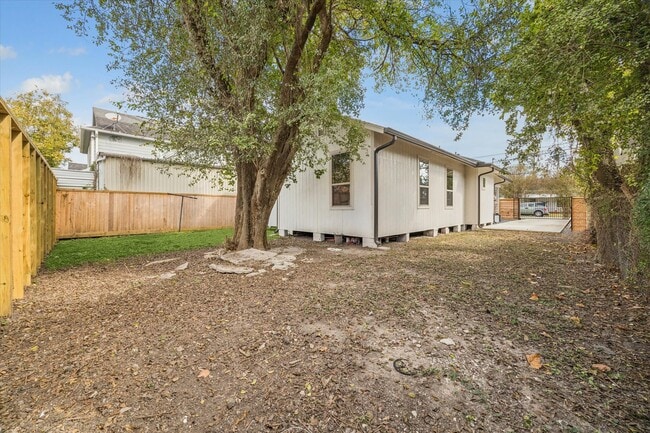 Photo - 437 N Everton St