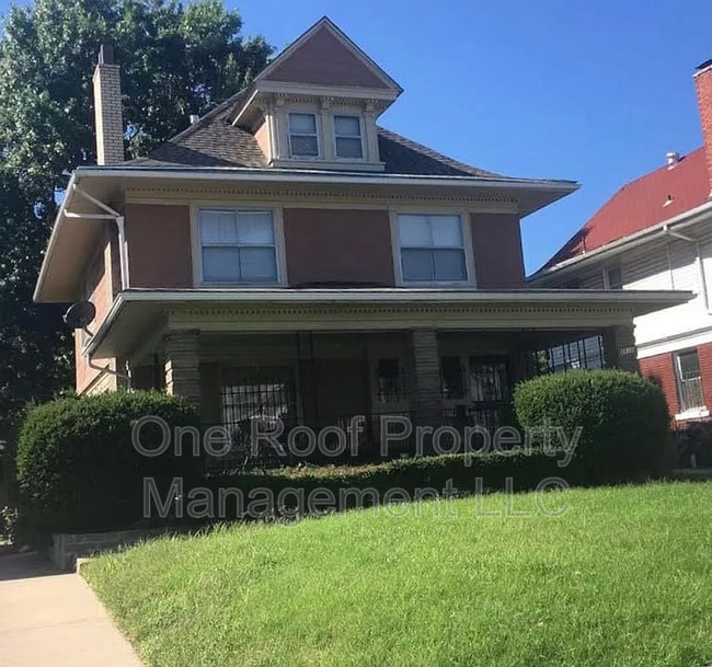 Building Photo - 2635 Victor St