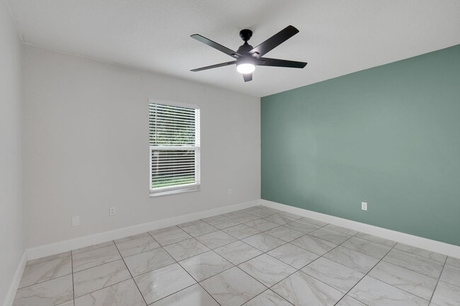 Photo - 810 Valnera Ct