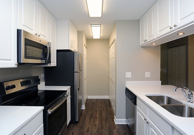 Bordeaux Deluxe Kitchen